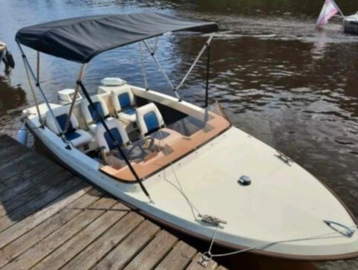 Leuke boot te koop! Met werk, Watersport en Boten, Motorboten en Motorjachten, Gebruikt, Polyester, Tot 6 meter, Benzine, Buitenboordmotor