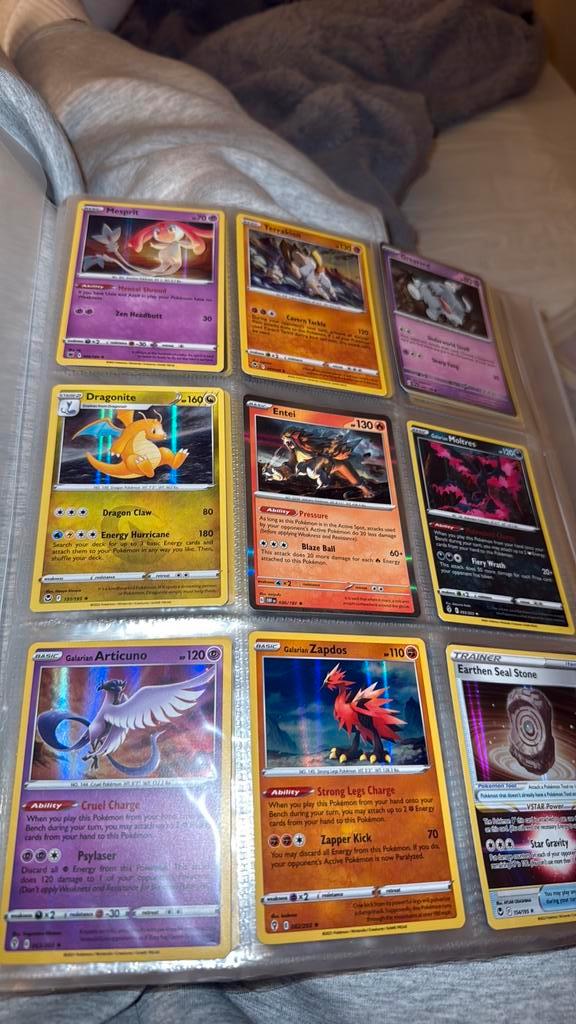 Pokemon verzamling te koop!, Hobby en Vrije tijd, Verzamelkaartspellen | Pokémon, Zo goed als nieuw, Ophalen of Verzenden