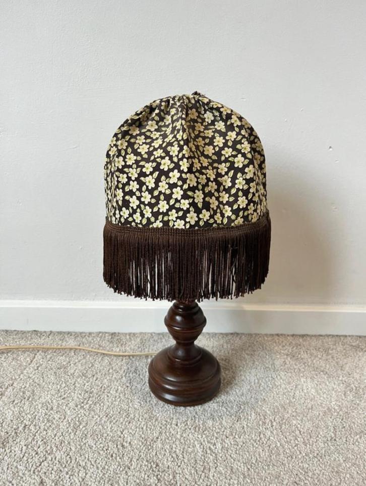 Leuk vintage nacht/tafellampje, 33x15cm. Bloem bohi 60s 70s, Huis en Inrichting, Lampen | Tafellampen, Gebruikt, Minder dan 50 cm