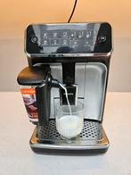 Philips LatteGo EP3246 koffie automaat, Witgoed en Apparatuur, Koffiezetapparaten, Ophalen, Zo goed als nieuw, Koffiemachine