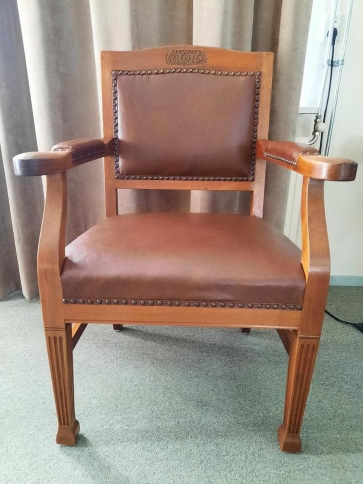 Houten stoel, Antiek en Kunst, Antiek | Meubels | Stoelen en Banken, Ophalen
