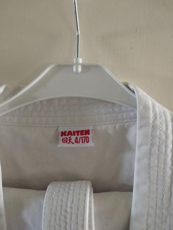 Karate pak te koop, Kleding | Dames, Sportkleding, Zo goed als nieuw, Overige typen, Wit, Ophalen of Verzenden