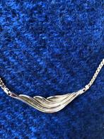 Prachtig zilveren collier, aan geschakelde zilveren ketting, Overige voorstellingen, Ophalen of Verzenden, Zo goed als nieuw, Zilver