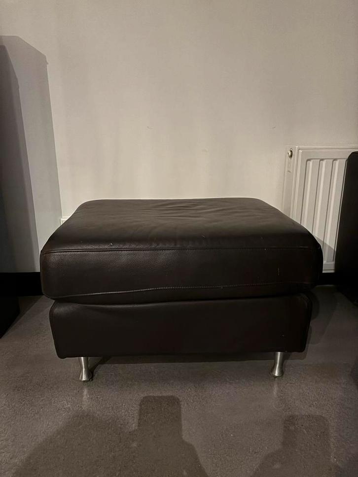 Montel Hocker - Donkerbruin Leer, Huis en Inrichting, Banken | Voetenbanken en Poefen, Gebruikt, 50 tot 75 cm, Rechthoekig, Leer
