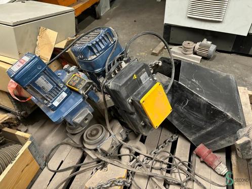 Bovenloopkraan Donati 3200kg 2019, Zakelijke goederen, Machines en Bouw | Overig