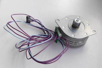 Stappenmotor PM42L-048-CDP3 beschikbaar voor biedingen