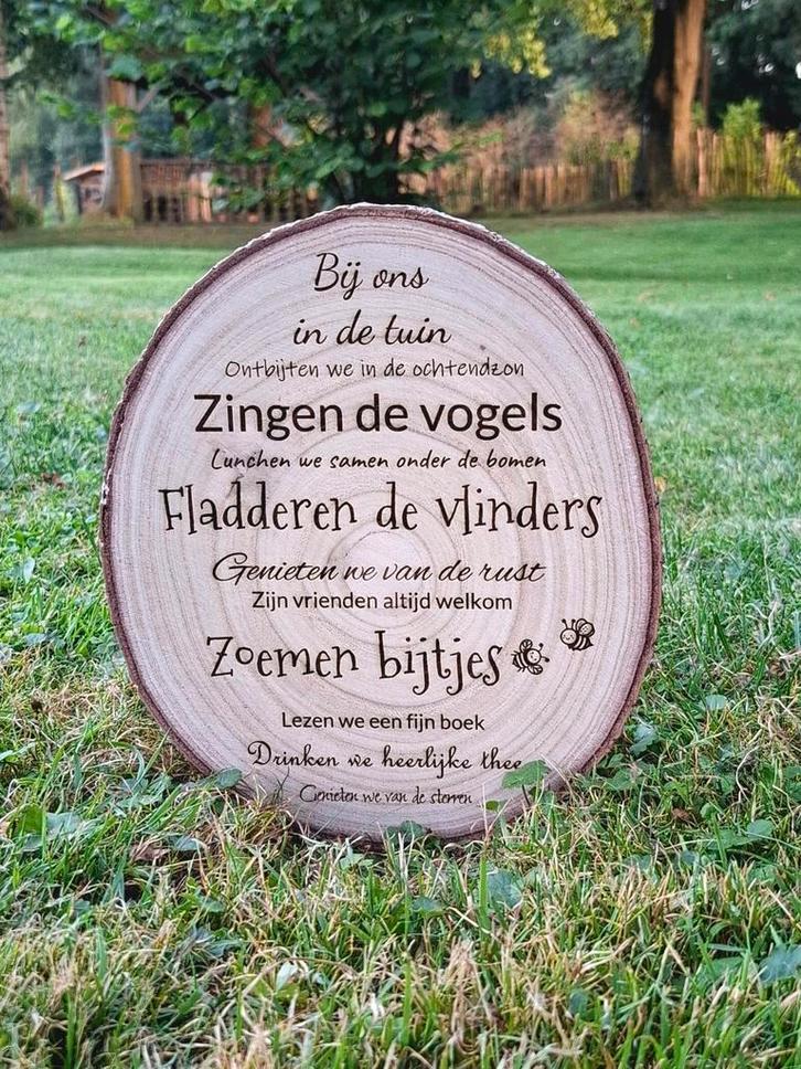 Boomschijf tekstbord 22x25 cm laser gegraveerd, Huis en Inrichting, Woonaccessoires | Tekstborden en Spreuken, Nieuw, Ophalen of Verzenden