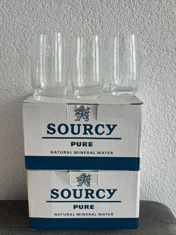 12 nieuwe waterglazen van sourcy beschikbaar voor biedingen