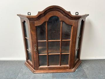 Vintage Vitrinekastje Wandmodel beschikbaar voor biedingen