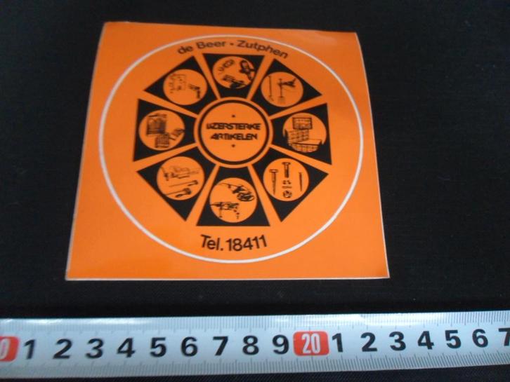 sticker ijzersterke artikelen de beer zutphen, Verzamelen, Stickers, Zo goed als nieuw, Ophalen