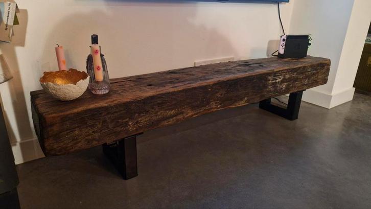 Industriële tv meubel of bankje eiken hout spoorbiels, Huis en Inrichting, Tafels | Sidetables, Zo goed als nieuw, 25 tot 50 cm