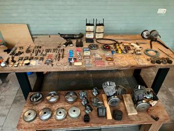 Diverse veelal originele onderdelen Kaptein Mobylette beschikbaar voor biedingen