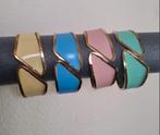 restant partij van RUIM 100 NIEUWE armbanden., Ophalen of Verzenden, Nieuw, Overige kleuren, Overige materialen
