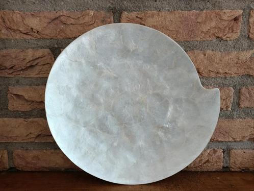 (220) Schelpen bord van gemalen schelpen, Antiek en Kunst, Kunst | Niet-Westerse kunst, Verzenden