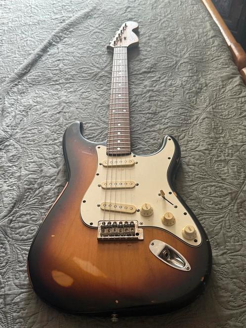 Fender squier stratocaster, Muziek en Instrumenten, Snaarinstrumenten | Gitaren | Elektrisch, Gebruikt, Semi-solid body, Fender