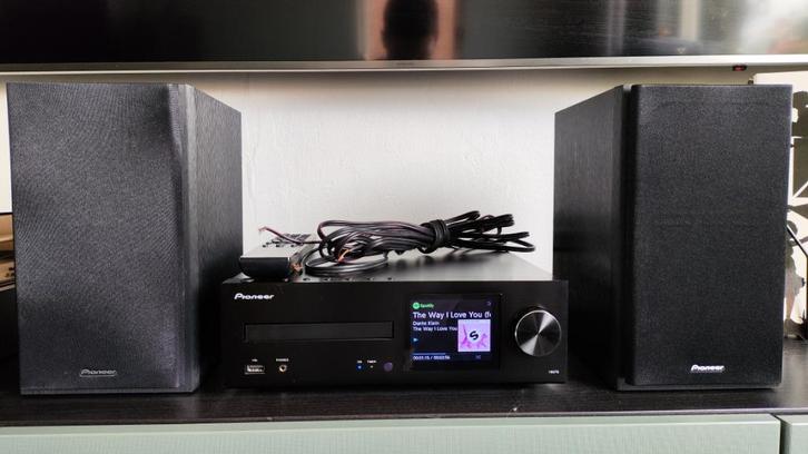 Pioneer HM76 CD Versterker met scherm, spotify, airplay WIFI, Audio, Tv en Foto, Versterkers en Receivers, Gebruikt, Stereo, 120 watt of meer