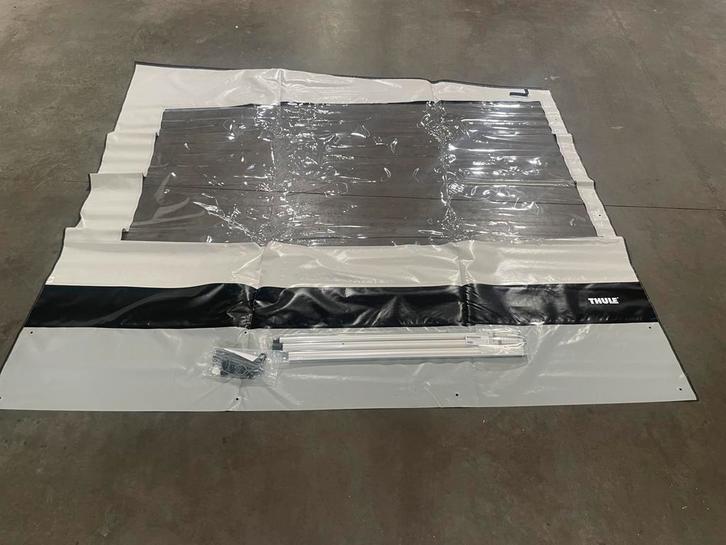 Thule Rain Blocker Side G2 zijwand 300 L, Caravans en Kamperen, Caravan accessoires, Nieuw, Ophalen of Verzenden