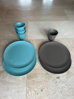 AH Servies - 4 Borden en 4 Bekers, Ophalen of Verzenden, Gebruikt