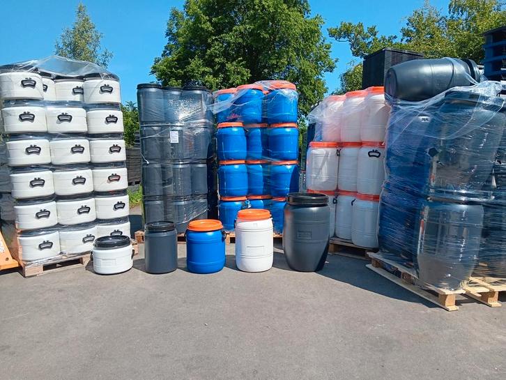 Nieuwe tonnen in diverse maten, Tuin en Terras, Regentonnen, Nieuw, Kunststof, Ophalen of Verzenden