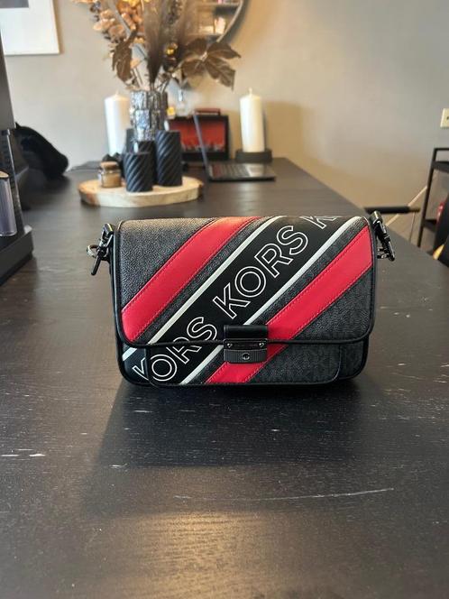 Micheal Kors tas, Sieraden, Tassen en Uiterlijk, Tassen | Damestassen, Nieuw, Schoudertasje, Zwart, Ophalen