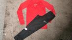 Sportpak  Nike  maat 152, Kinderen en Baby's, Kinderkleding | Maat 152, Jongen of Meisje, Sport- of Zwemkleding, Ophalen of Verzenden
