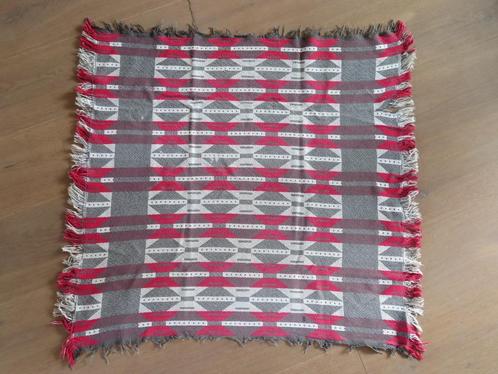 Vintage rood-wit-grijs katoenen tafelkleedje, jaren '50/'60, Huis en Inrichting, Stoffering | Tapijten en Kleden, Gebruikt, 50 tot 100 cm