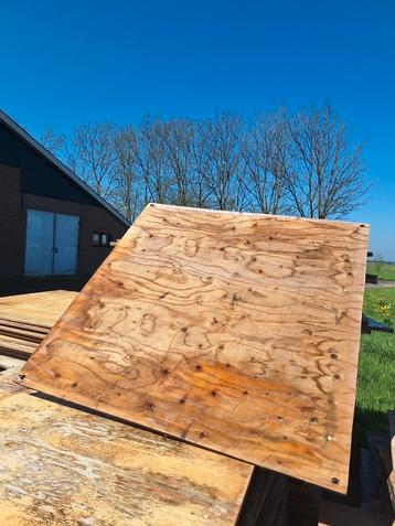 Underlayment plaatjes 117 x 117 beschikbaar voor biedingen
