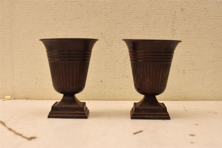 2 stuks messing vazen op voet 46337, Huis en Inrichting, Woonaccessoires | Vazen, Gebruikt, Overige kleuren, Minder dan 50 cm