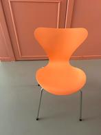 Arne Jacobsen vlinderstoelen, Huis en Inrichting, Ophalen, Zo goed als nieuw, Bruin, Hout