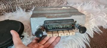 Oude Blaupunkt Amerikaanse radio..Chrysler met 1 speaker beschikbaar voor biedingen
