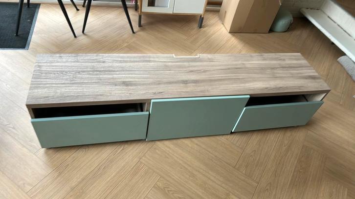 IKEA Besta TV meubel, Huis en Inrichting, Kasten | Televisiemeubels, Zo goed als nieuw, Minder dan 100 cm, 150 tot 200 cm, 25 tot 50 cm