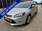 Ford Focus 1.0 EcoBoost Titanium 5 deurs airco/ecc navigatie, Euro 5, Gebruikt, Zwart, 635 kg