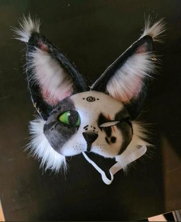 therian mask  beschikbaar voor biedingen