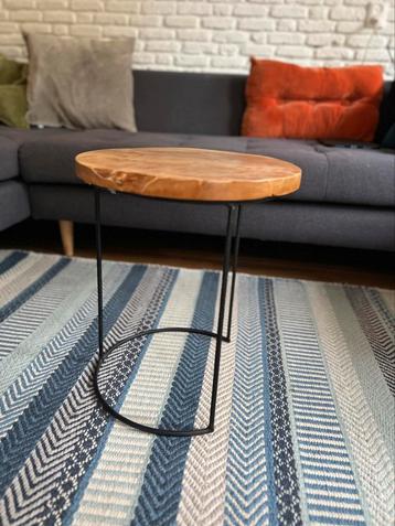 Salontafel/plantentafel hoogte 45 cm, diameter 38cn beschikbaar voor biedingen