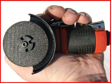 Handig Compact Gereedschap, onmisbaar in uw werkplaats beschikbaar voor biedingen