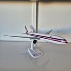 Boeing 777 Modelvliegtuig QATAR Airways  RETRO LIVERY 1:200, Ophalen of Verzenden, Nieuw, Schaalmodel
