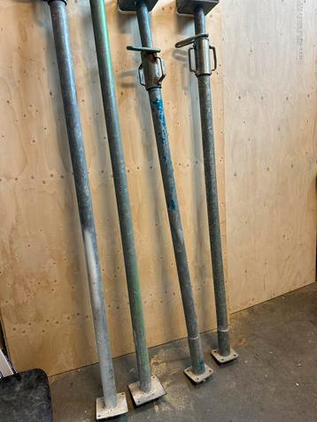 Bouw stempels beschikbaar voor biedingen
