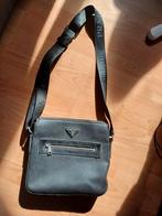 Prada tas, Sieraden, Tassen en Uiterlijk, Tassen | Schoudertassen, Ophalen of Verzenden, Zo goed als nieuw, Zwart