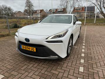 Toyota 2022 Executive Wit beschikbaar voor biedingen