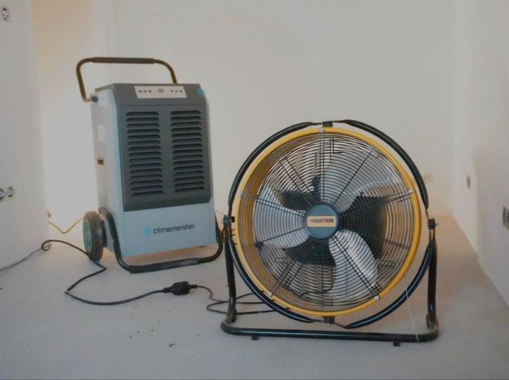 Te huur: bouwdroger met toebehoren + breng en ophaalservice, Doe-het-zelf en Verbouw, Ventilatie en Afzuiging, Zo goed als nieuw