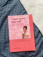 Martine Delfos - Luister je wel naar mij?, Boeken, Ophalen of Verzenden, Zo goed als nieuw, Martine Delfos