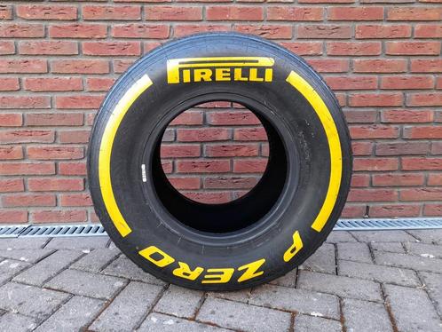 Orig. Pirelli P Zero F1 SOFT band 2016 Verstappen Ferrari (1, Verzamelen, Automerken, Motoren en Formule 1, Gebruikt, Formule 1