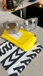 Marc Jacobs zonnebril, nieuwstaat!, Sieraden, Tassen en Uiterlijk, Zonnebrillen en Brillen | Dames, Ophalen of Verzenden, Zo goed als nieuw