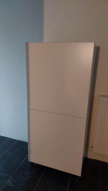 2x IKEA Besta Kast met legplanken