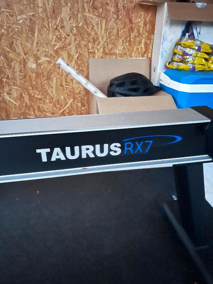 Taurus rowing machine RX7, Sport en Fitness, Fitnessmaterialen, Zo goed als nieuw, Overige typen, Armen, Benen, Borst, Buik, Rug