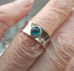 Mooie nieuwe zilveren ring met blauwe Toermalijn, Blauw, Nieuw, Ophalen of Verzenden, Kleiner dan 17