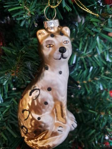Glazen kerstbal van een luipaard beschikbaar voor biedingen