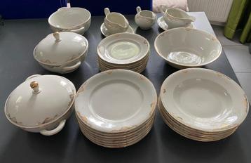 Bavaria Elfenbein Porzellan vintage servies uit de jaren '50 beschikbaar voor biedingen