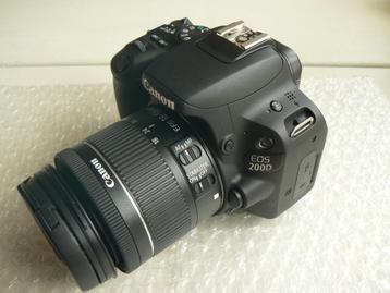 Wifi/NFC/Bl.t.! Canon 200D zgan.Canon 18-200 + Tamron 70-300 beschikbaar voor biedingen