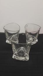 GRANTS (GRANT S) glazen, driehoekig, 3 stuks, Verzamelen, Glas en Borrelglaasjes, Ophalen of Verzenden, Zo goed als nieuw, Borrel- of Shotglas